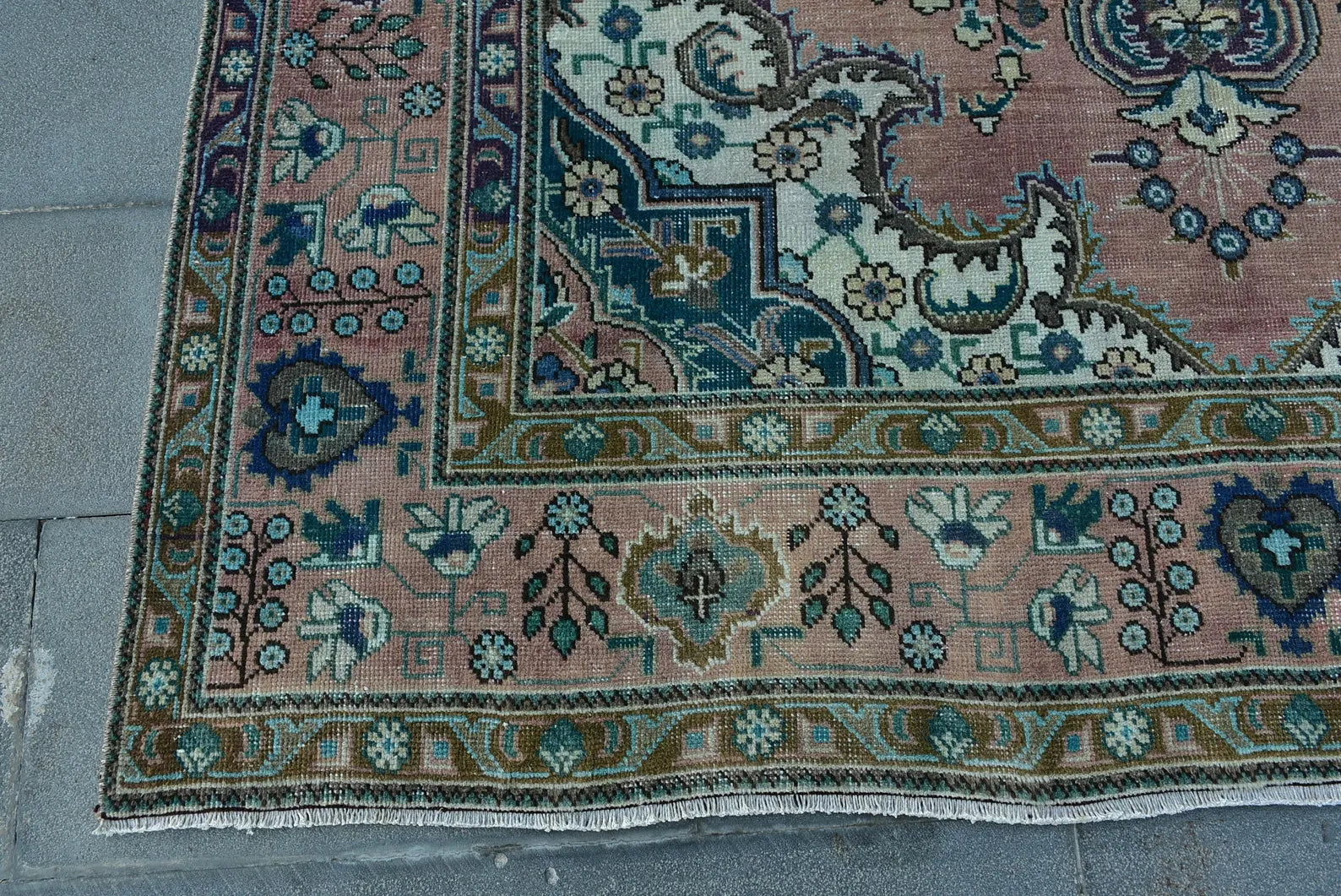 XL Vintage Persian Accent Area Rug 6.6 x 10 ft