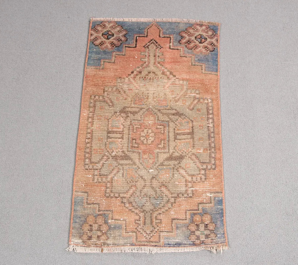 Vintage Turkish Mini Rug 1.4 x 2.5 ft