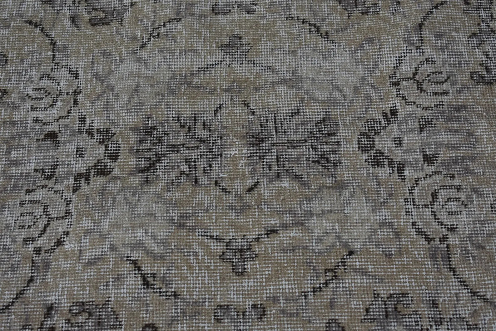XL Vintage Turkish Accent Area Rug 5.1 x 8.5 ft