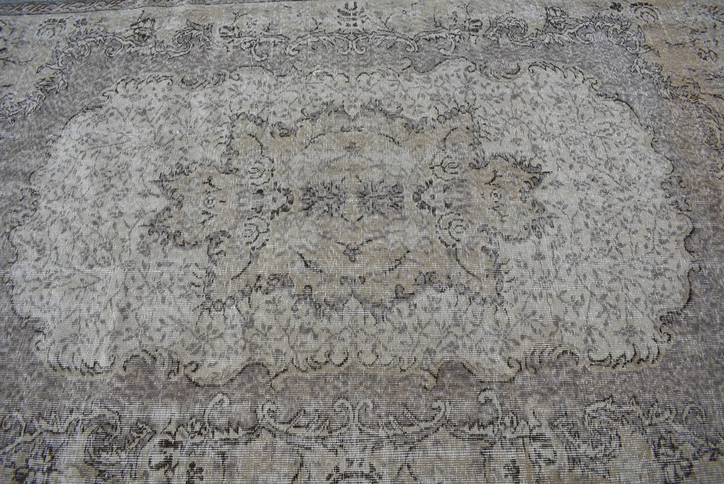 XL Vintage Turkish Accent Area Rug 5.1 x 8.5 ft