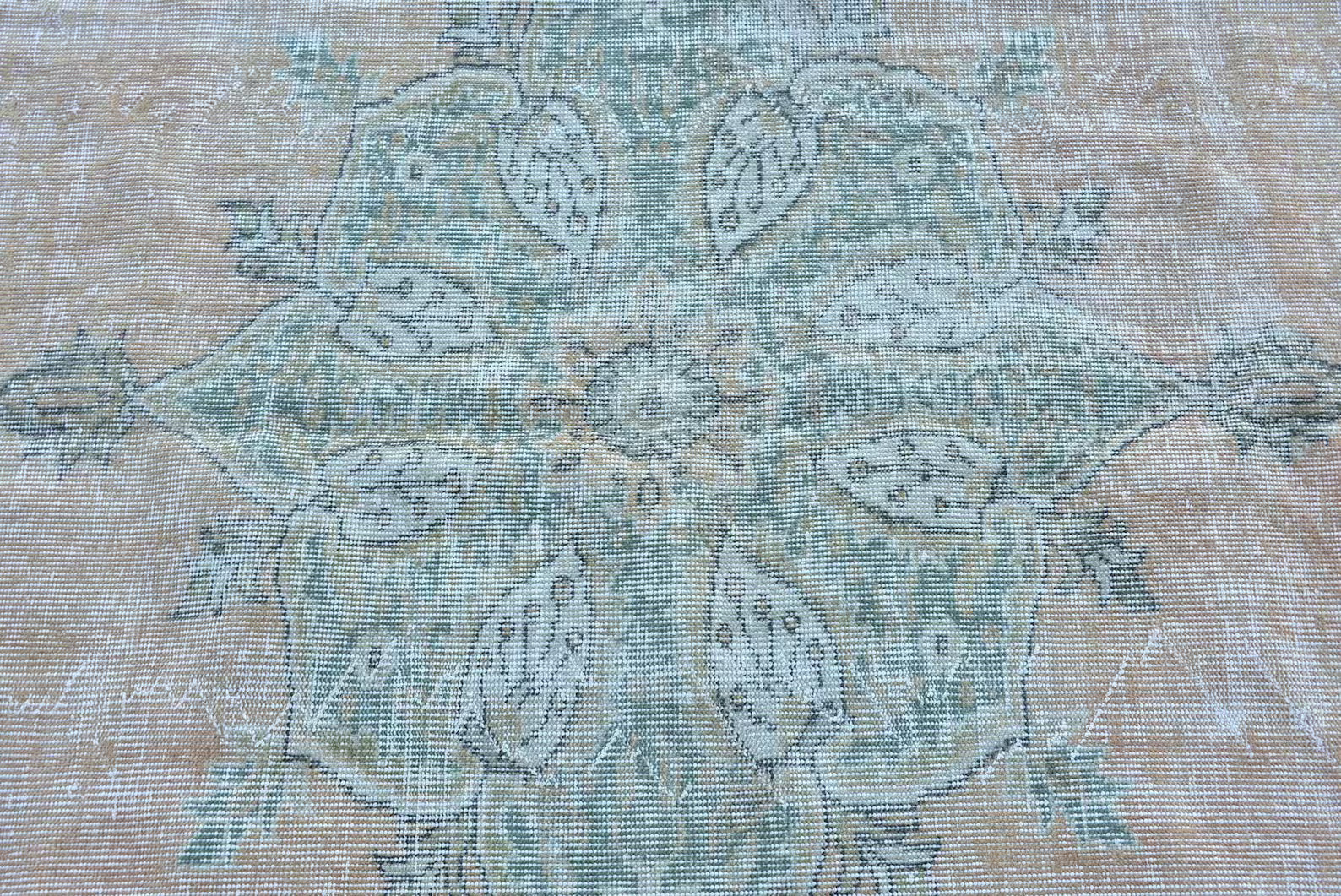 XL Vintage Turkish Accent Area Rug 5.7 x 8.9 ft