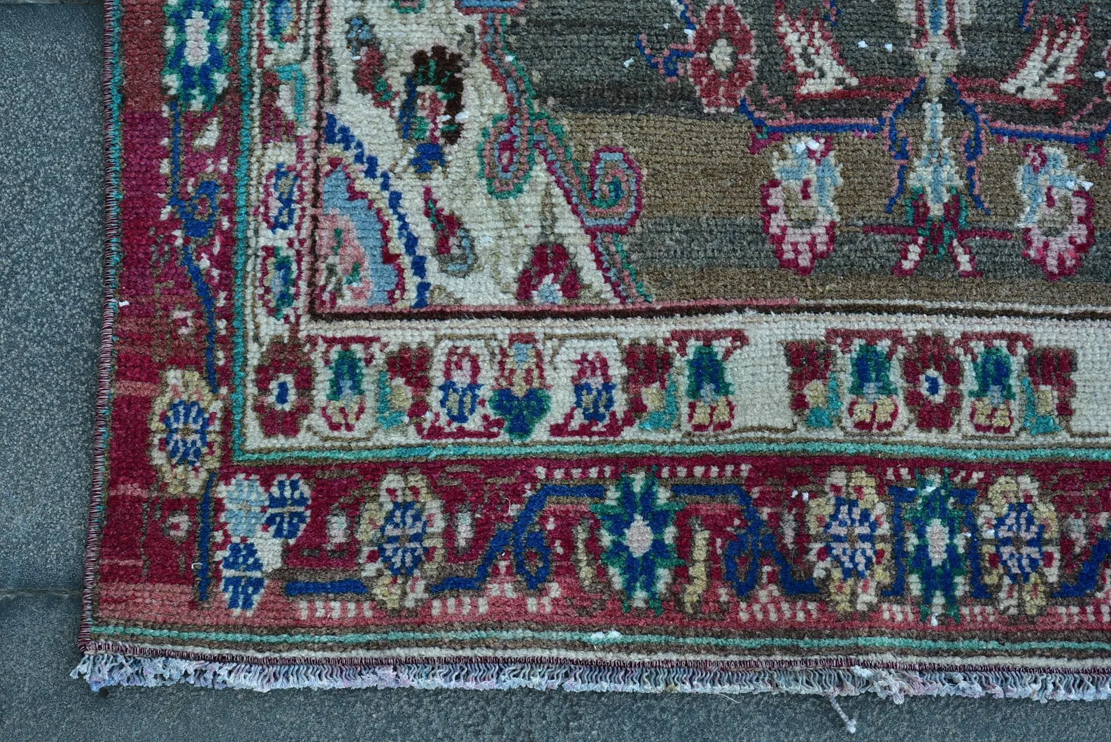 Vintage Persian Runner Rug 2.8 x 8 ft