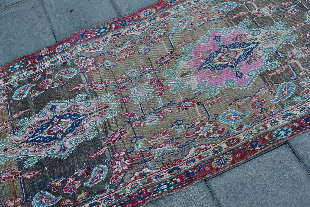Vintage Persian Runner Rug 2.8 x 8 ft