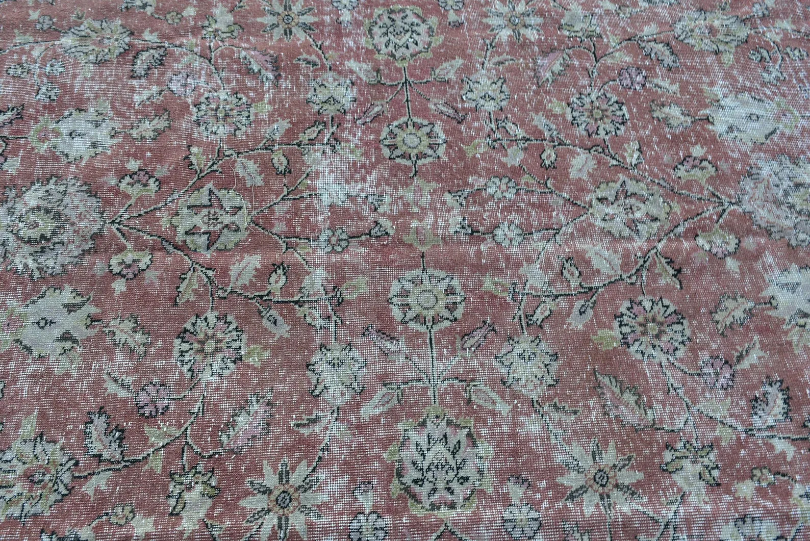 XL Vintage Turkish Accent Area Rug 6 x 9.4 ft