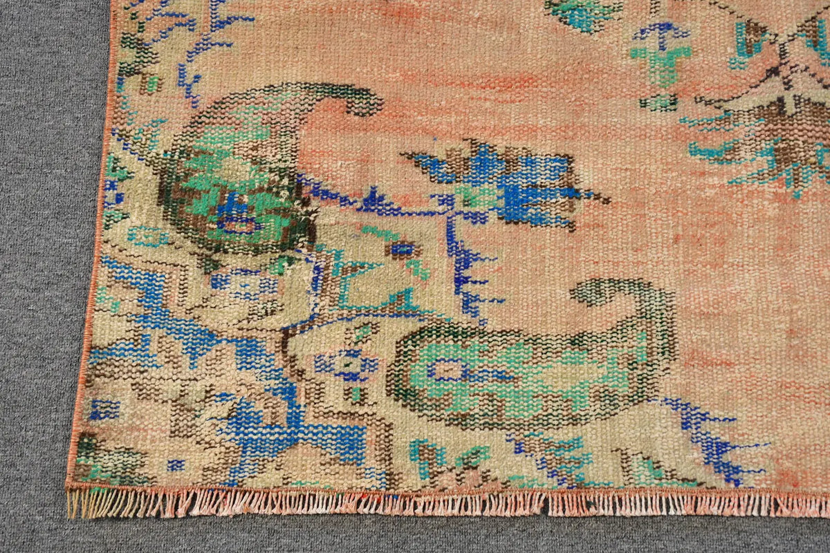 Vintage Turkish Accent Area rug 4.4 x 7.9 ft