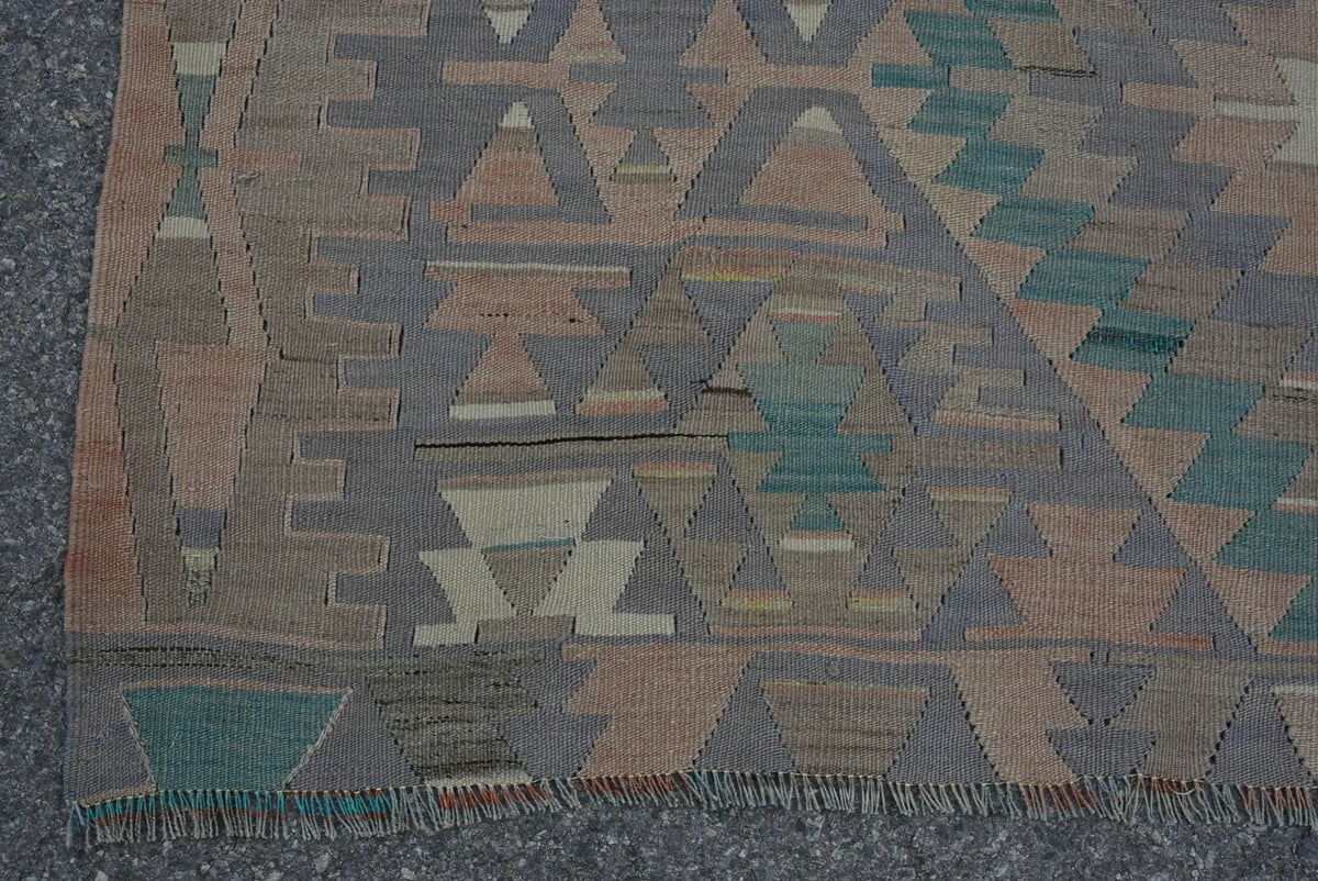 XL Vintage Turkish Accent Area rug 4.8 x 9.4 ft
