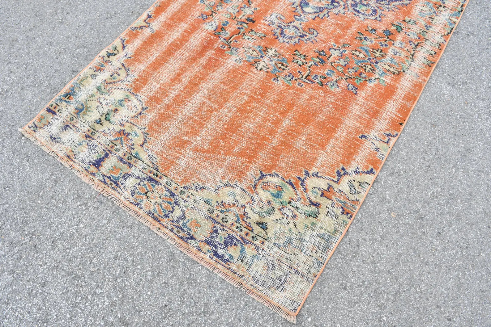 Vintage Turkish Accent Area rug 3.9 x 8.9 ft
