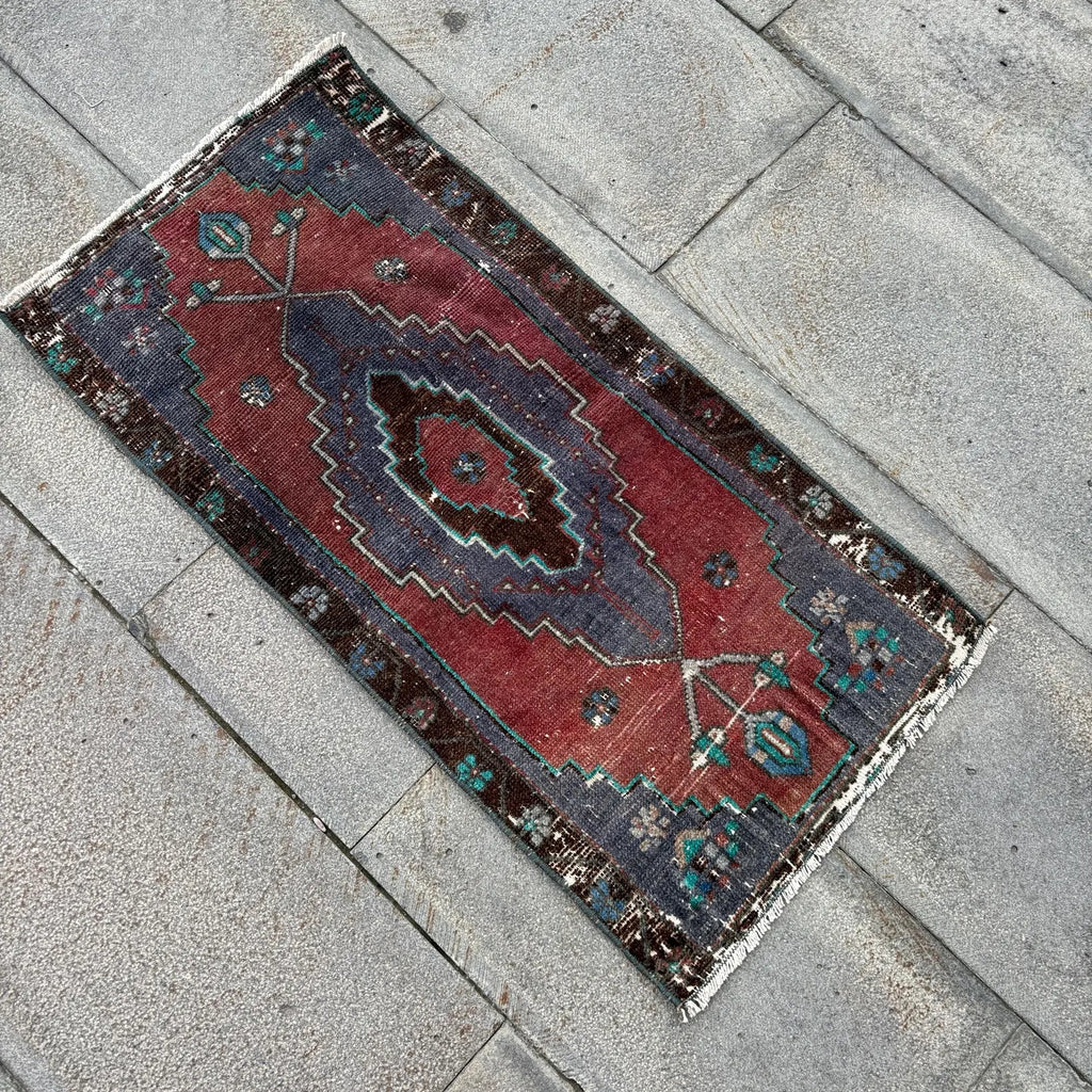 Vintage Turkish Mini Rug 1.4 x 3 ft