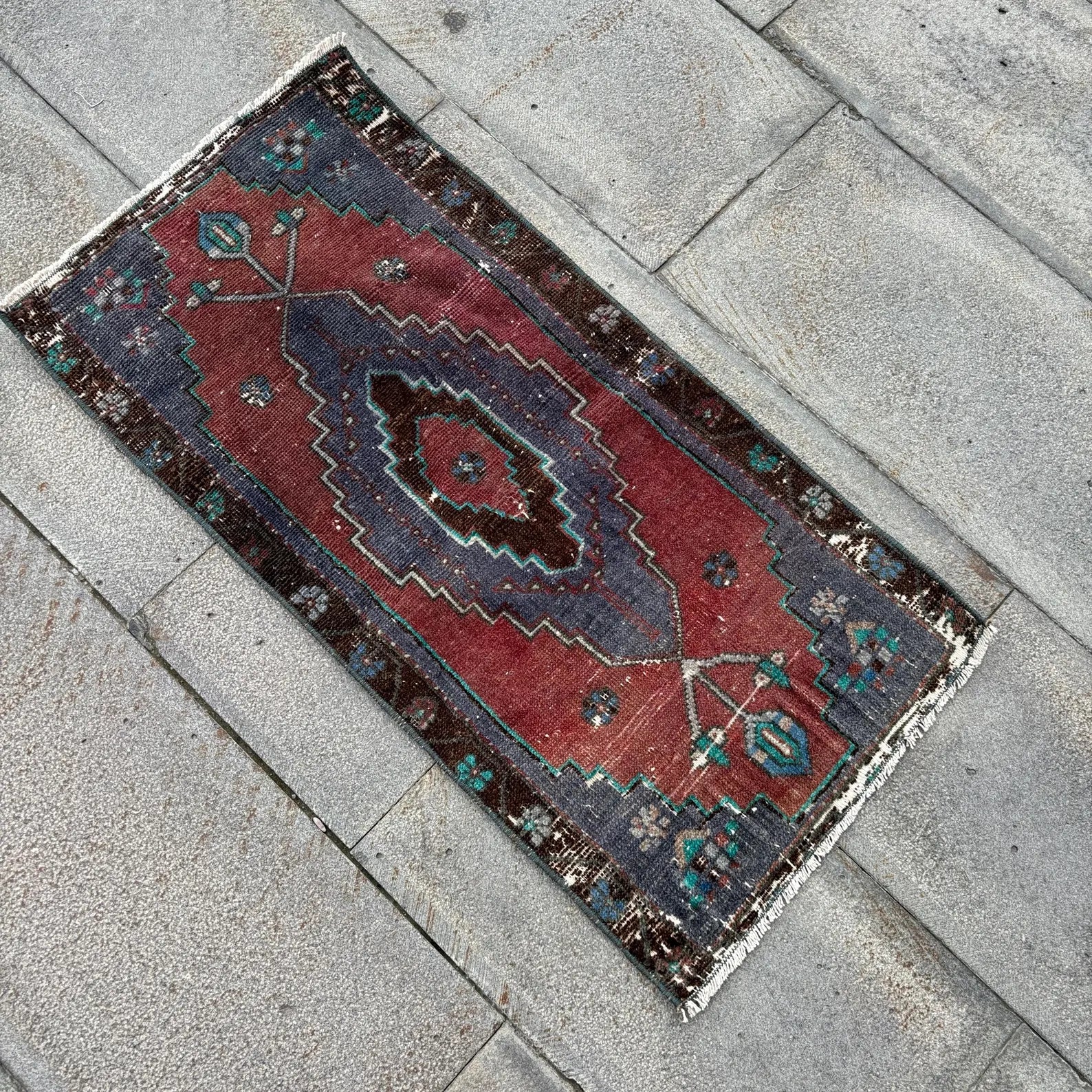 Vintage Turkish Mini Rug 1.4 x 3 ft