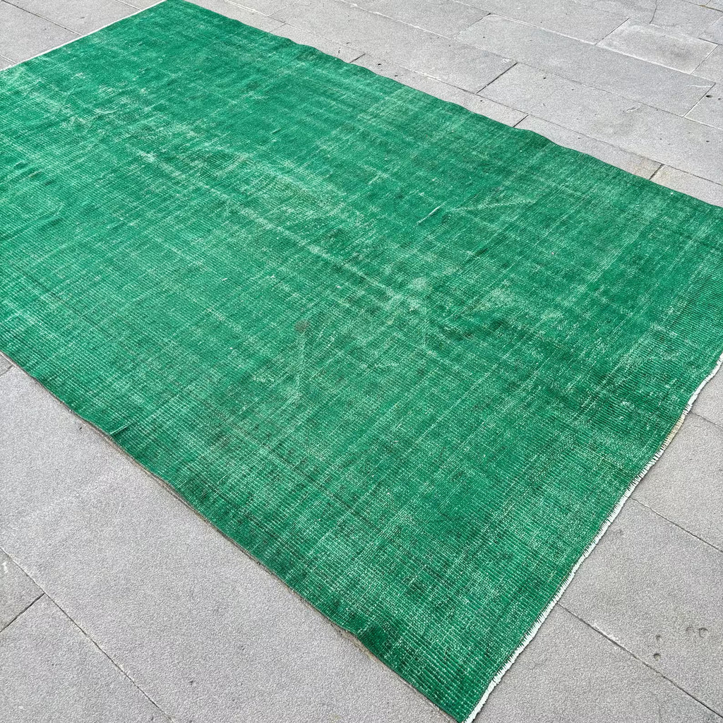 XL Vintage Turkish Accent Area Rug 5.5 x 8.7 ft