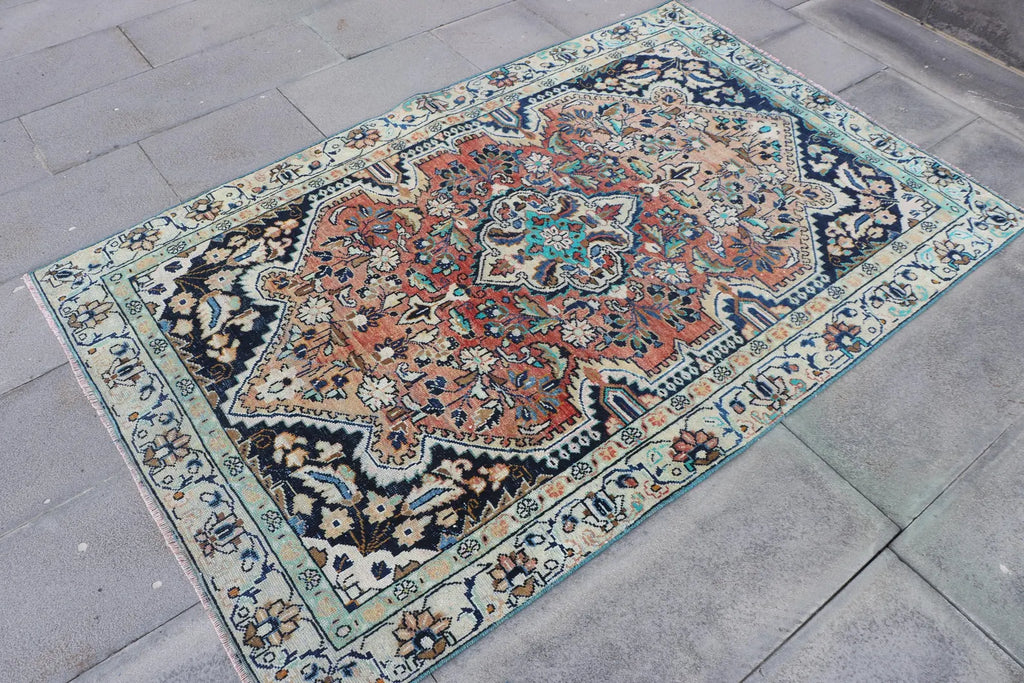 Vintage Persian Accent Area Rug 4 x 6.3 ft