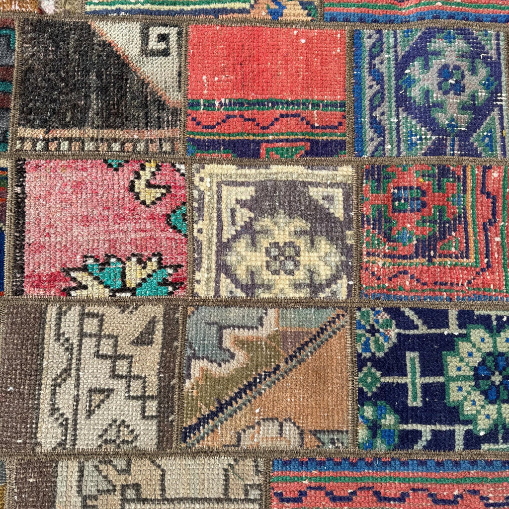 Vintage Turkish Runner Rug 2.5 x 7.3 ft
