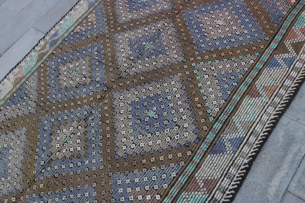 XL Vintage Turkish Accent Area Rug 5.5 x 9.8 ft