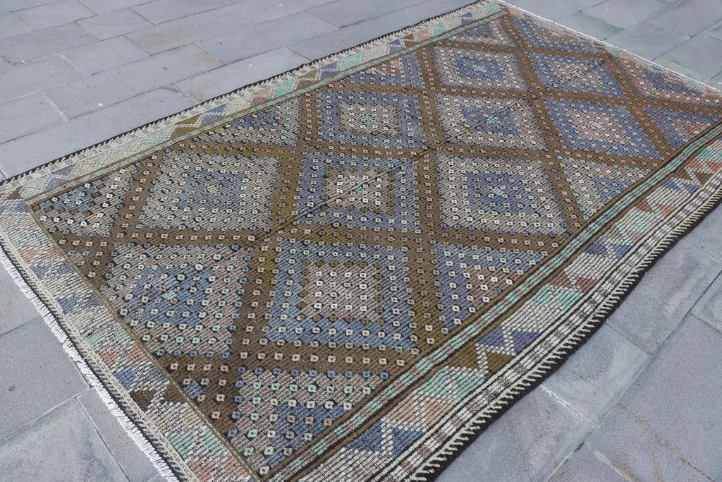 XL Vintage Turkish Accent Area Rug 5.5 x 9.8 ft