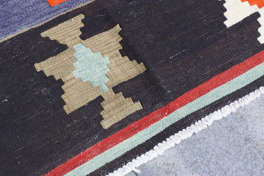 XL Vintage Turkish Accent Area Rug 5.4 x 8.2 ft