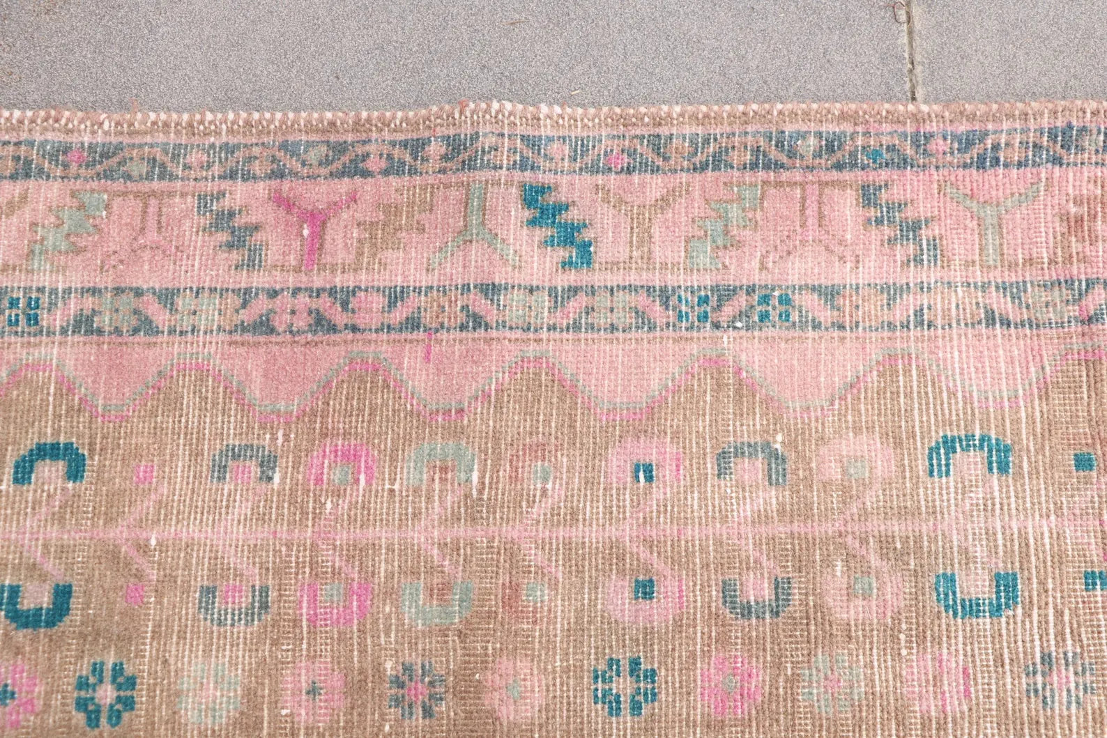 XL Vintage Persian Accent Area Rug 4.2 x 9.2 ft