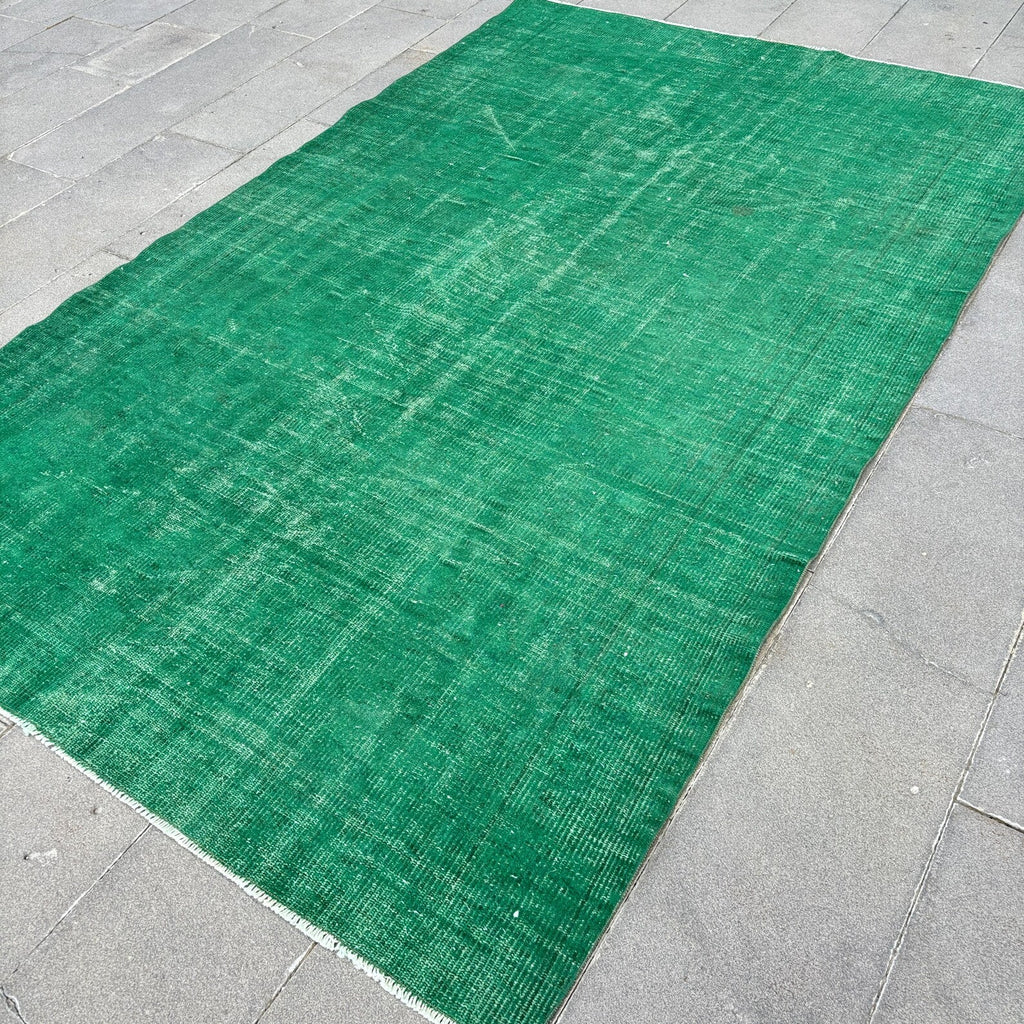 XL Vintage Turkish Accent Area Rug 5.5 x 8.7 ft