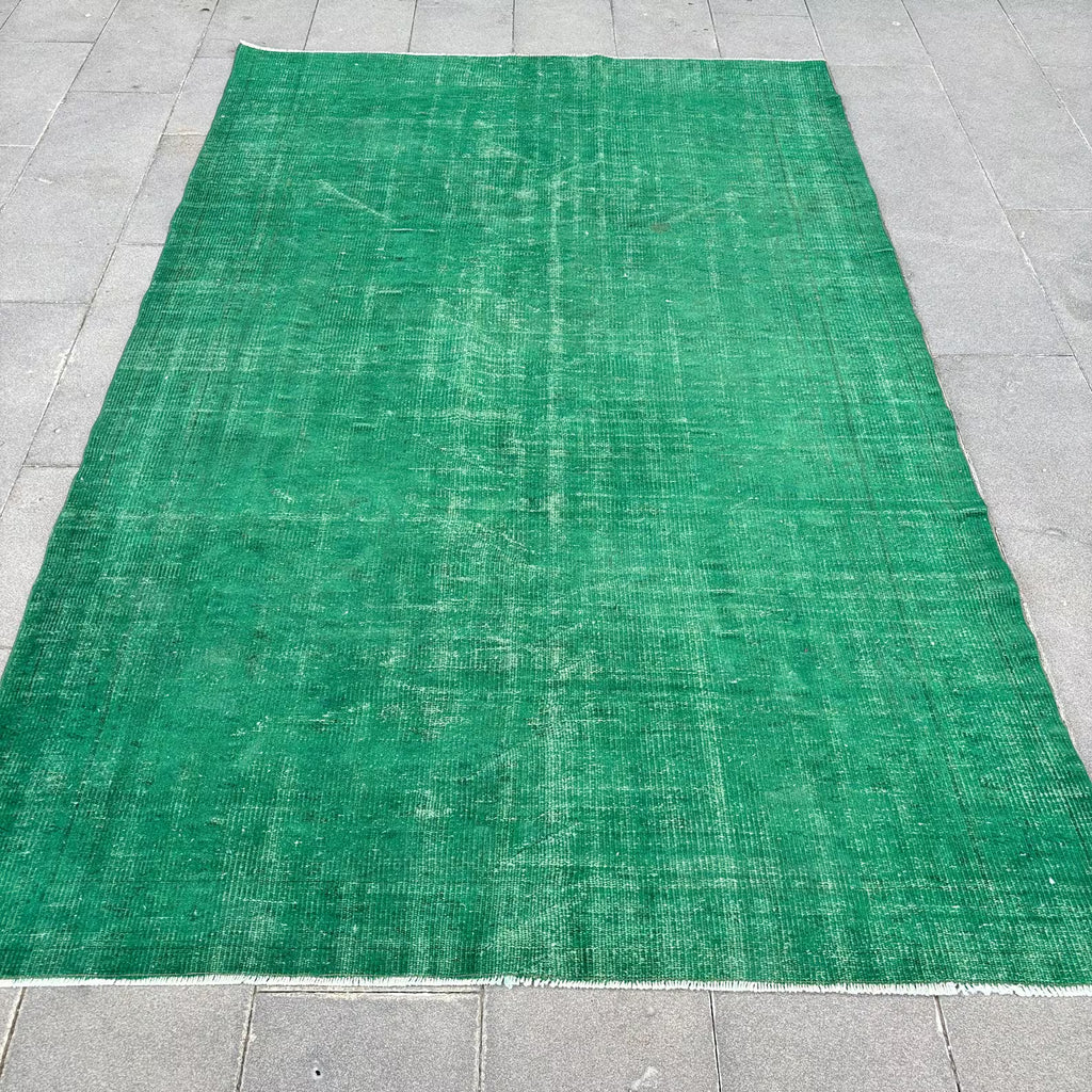 XL Vintage Turkish Accent Area Rug 5.5 x 8.7 ft