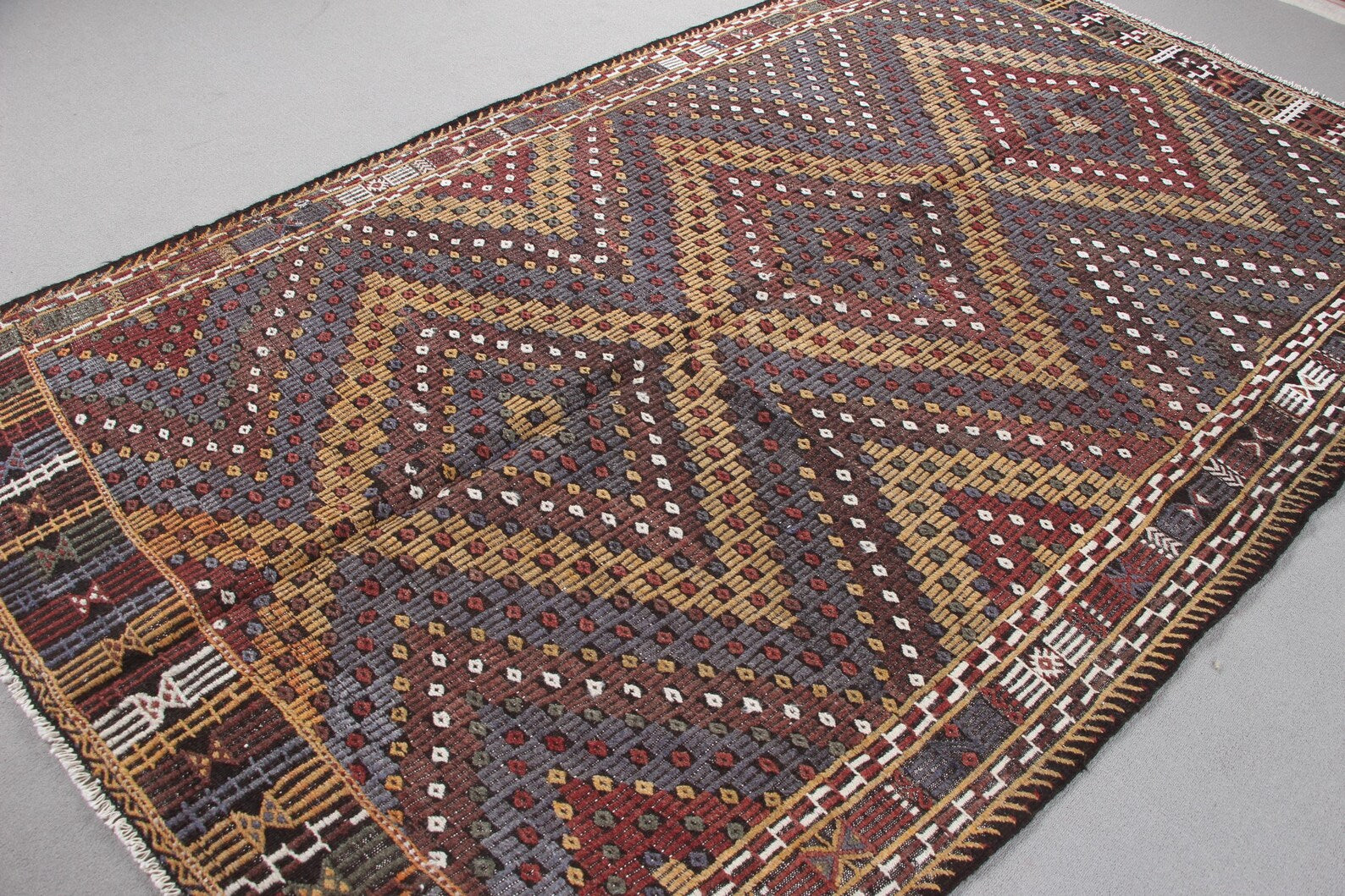 XL Vintage Turkish Accent Area Rug 5.7 x 9.3 ft