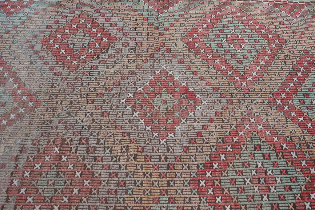 XL Vintage Turkish Accent Area rug 6 x 9.7 ft