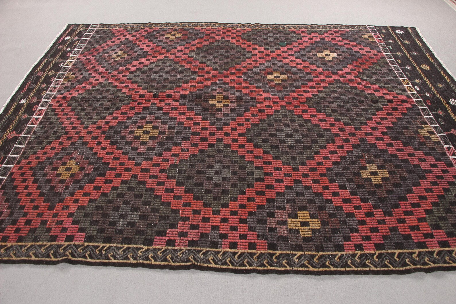XL Vintage Turkish Accent Area Rug 6.7 x 9.1 ft