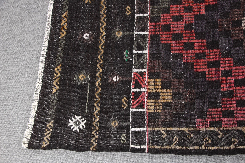 XL Vintage Turkish Accent Area Rug 6.7 x 9.1 ft