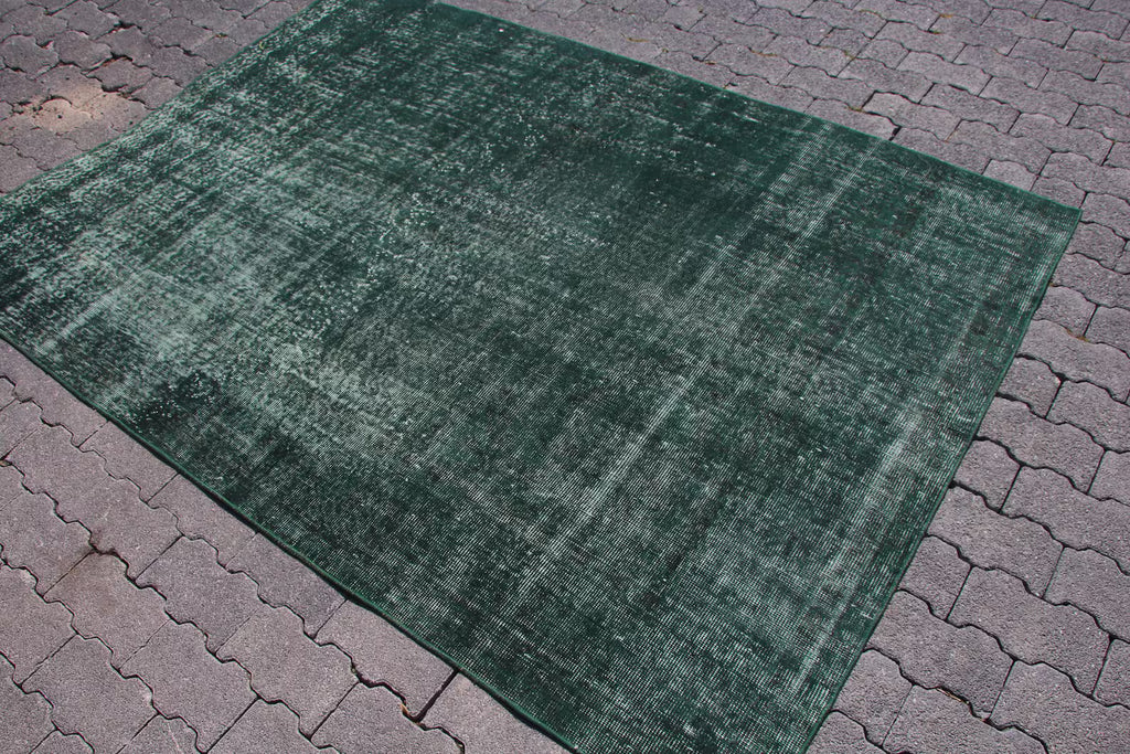 Vintage Turkish Accent Area rug 4.8 x 6.9 ft