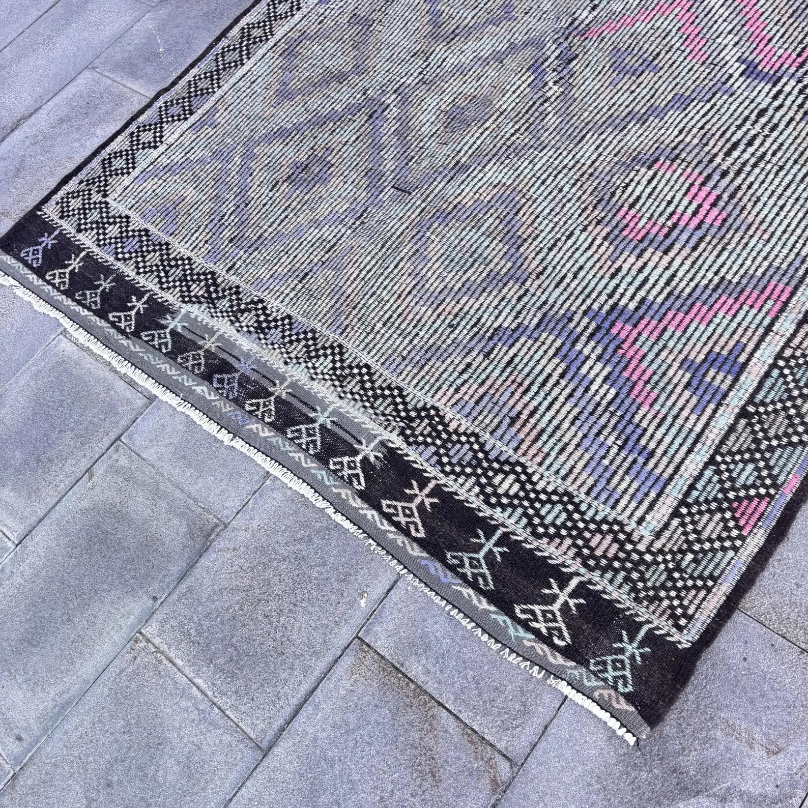 Vintage Turkish Accent Area rug 5.4 x 7.3 ft