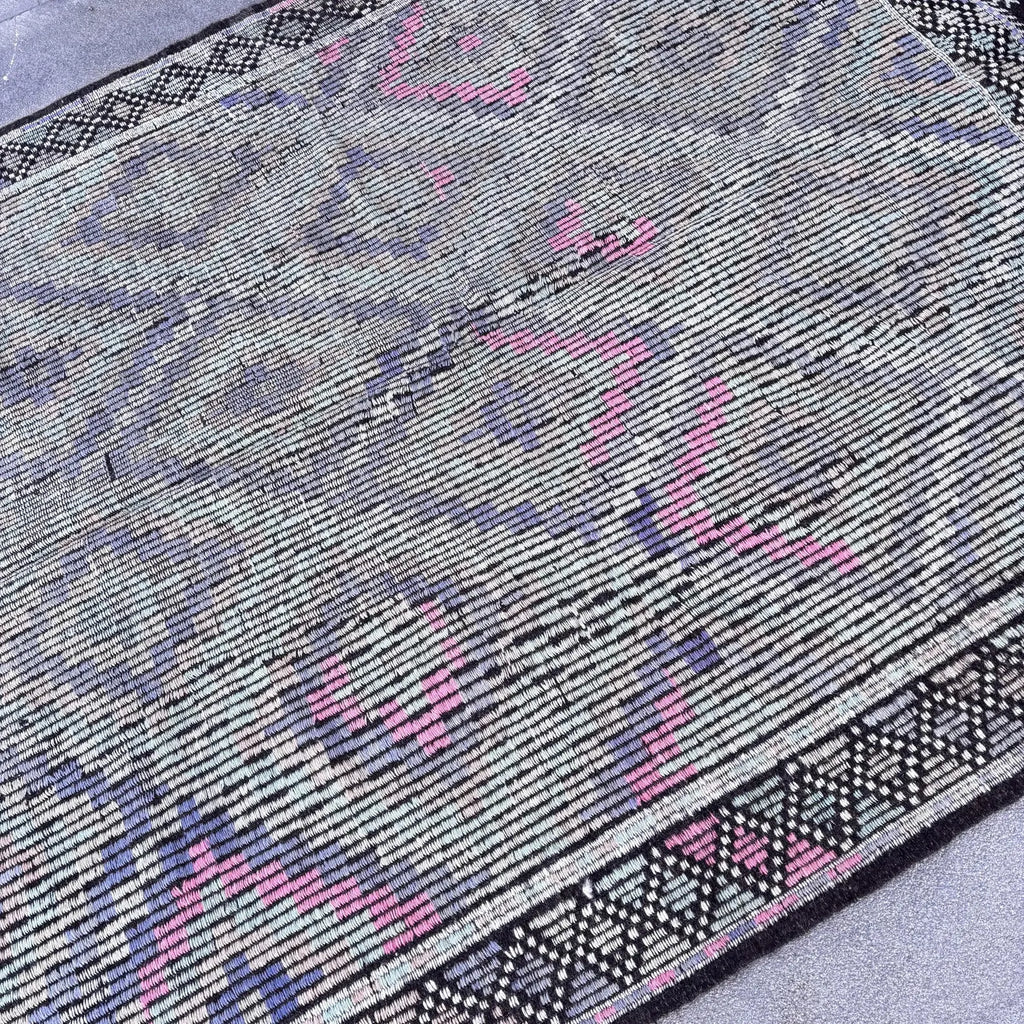 Vintage Turkish Accent Area rug 5.4 x 7.3 ft