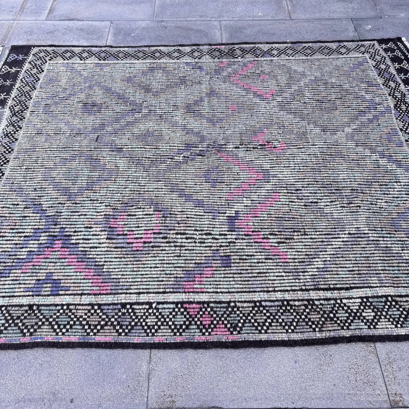 Vintage Turkish Accent Area rug 5.4 x 7.3 ft