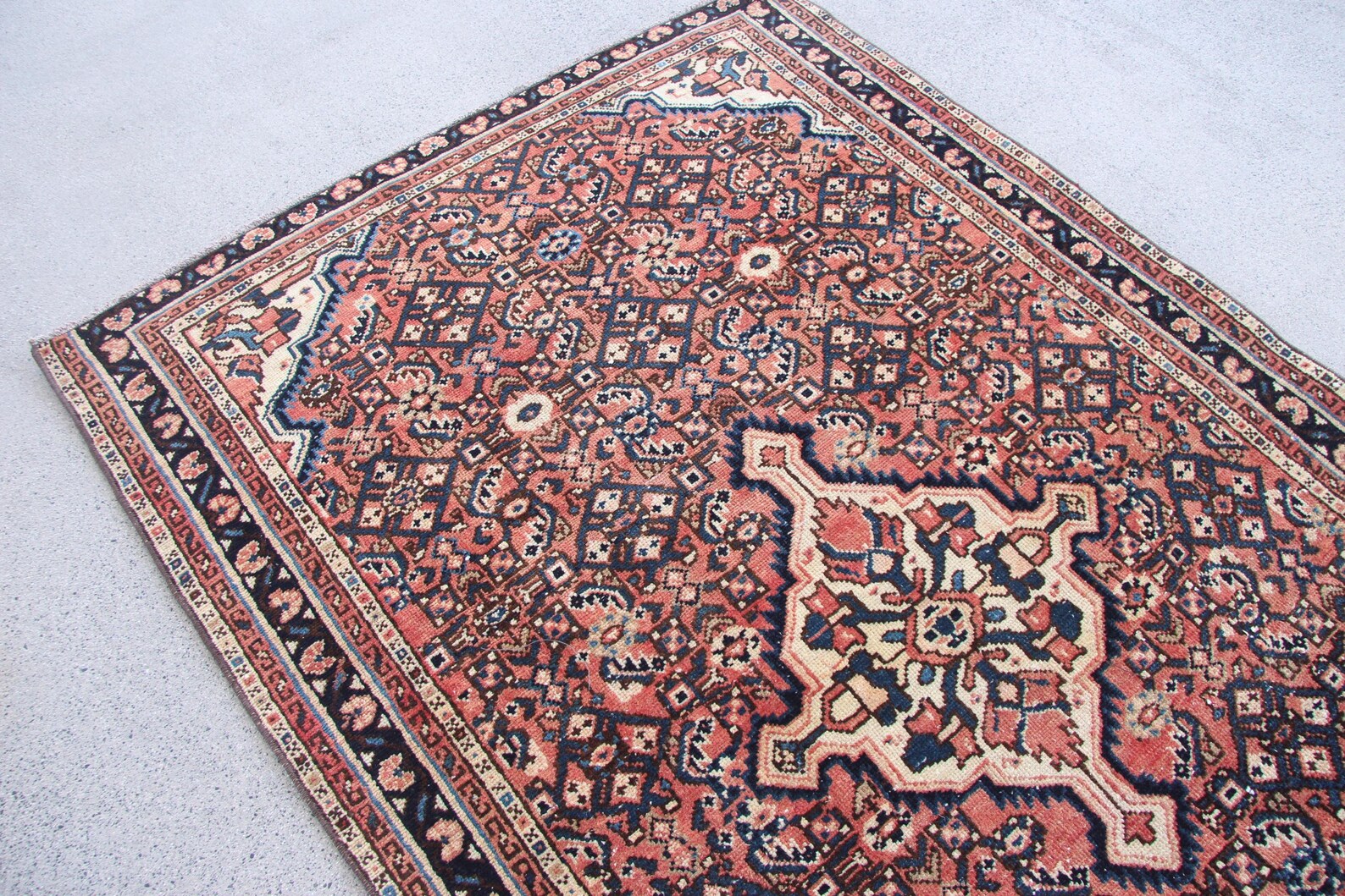Vintage Persian Accent Area Rug 3.5 x 5.4 ft