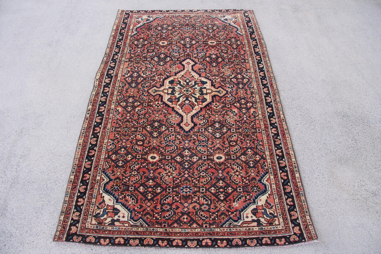 Vintage Persian Accent Area Rug 3.5 x 5.4 ft