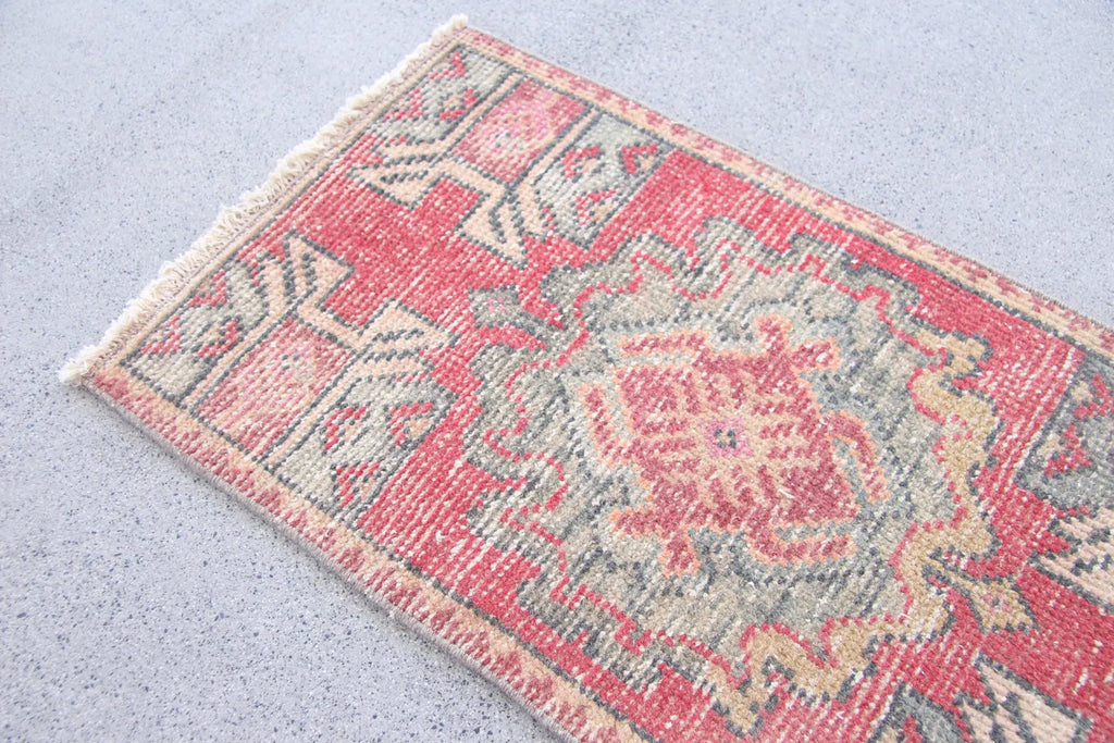 Vintage Turkish Mini Rug 1.4 x 2.8 ft