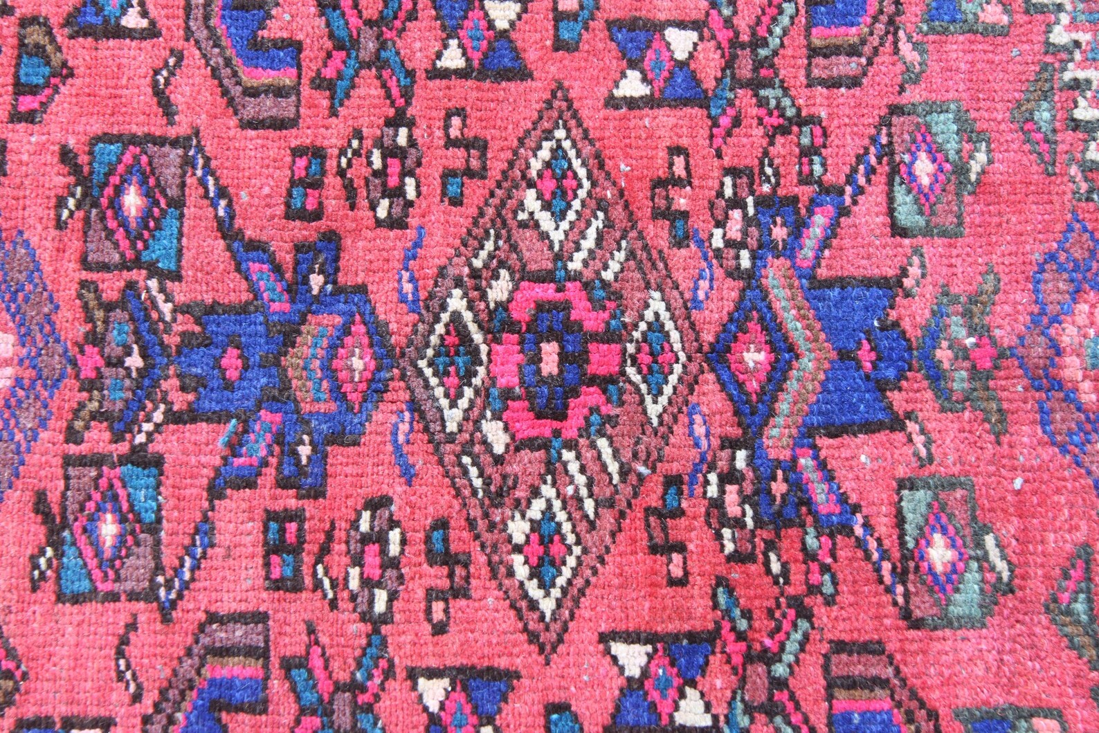 Vintage Persian Accent Area rug 4.5 x 7.2 ft