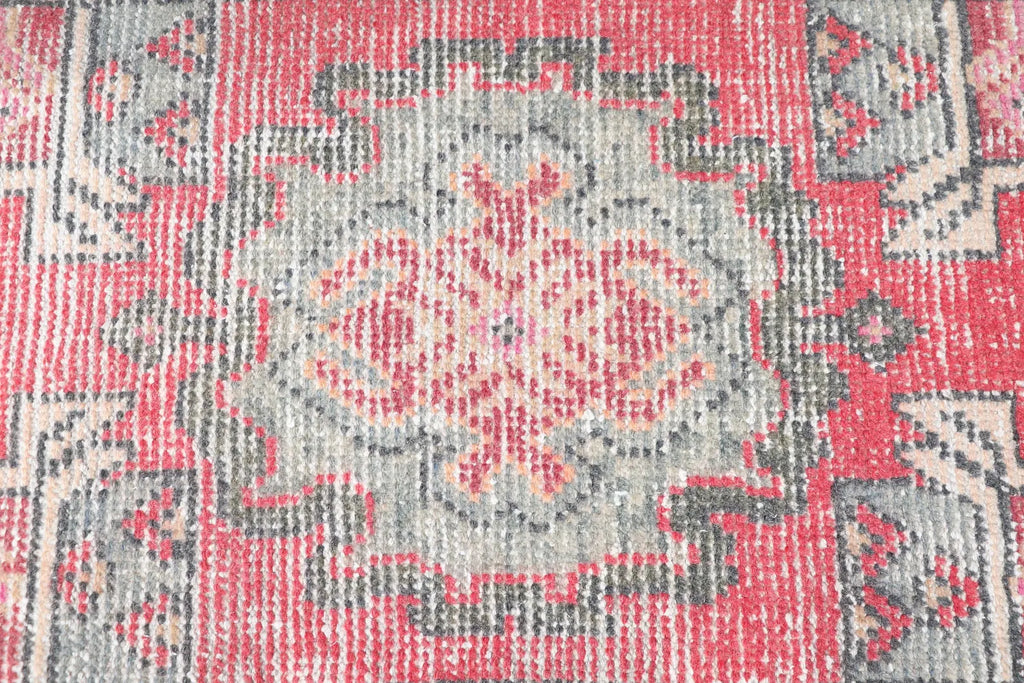 Vintage Turkish Mini Rug 1.5 x 2.7 ft