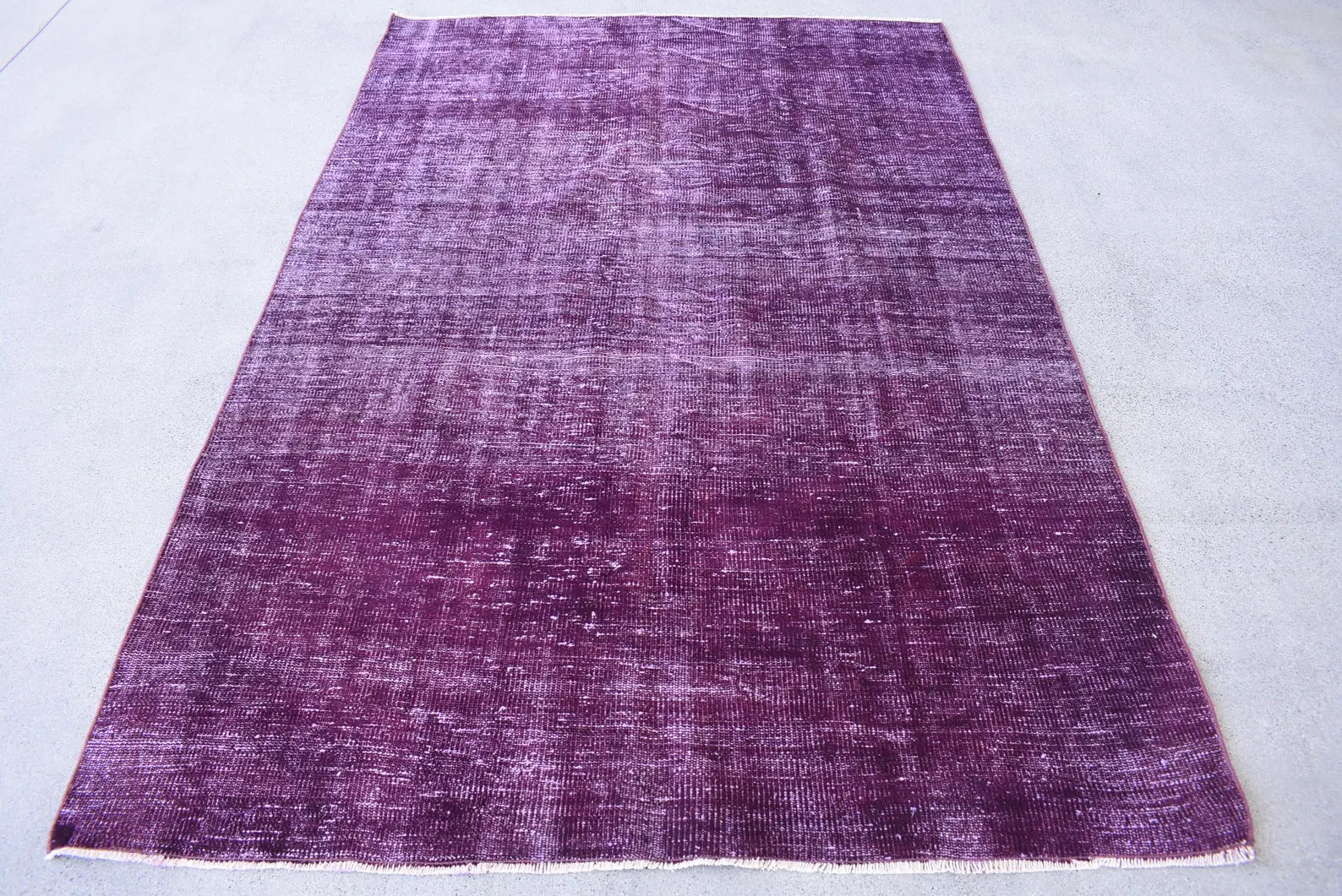 Vintage Turkish Accent Area rug 4.9 x 7.5 ft