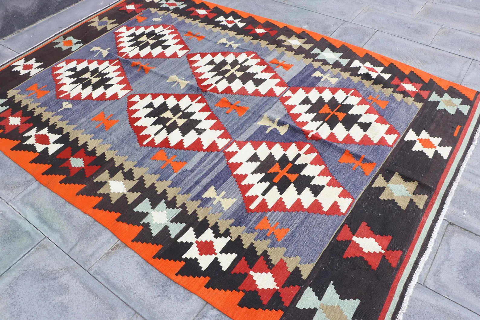 XL Vintage Turkish Accent Area Rug 5.4 x 8.2 ft