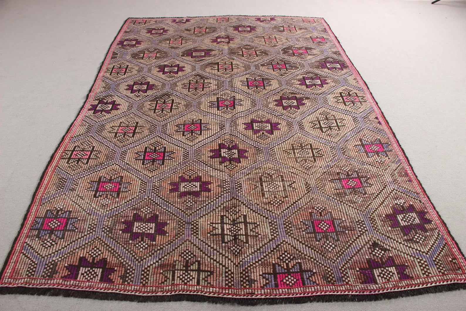 XL Vintage Turkish Accent Area Rug 6.2 x 9.2 ft