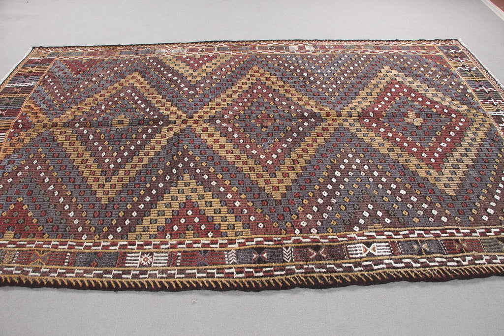XL Vintage Turkish Accent Area Rug 5.7 x 9.3 ft