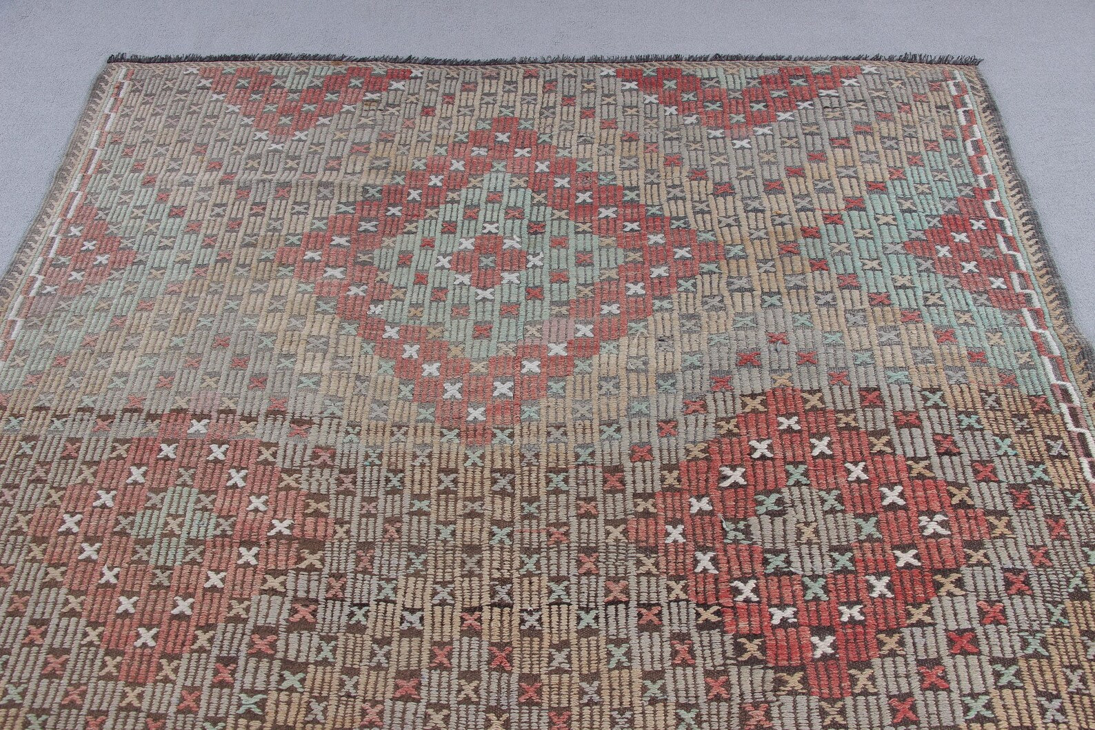 XL Vintage Turkish Accent Area rug 6 x 9.7 ft