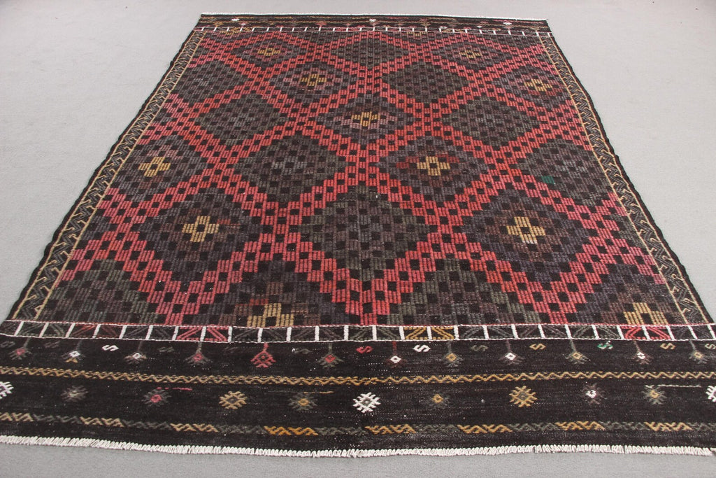 XL Vintage Turkish Accent Area Rug 6.7 x 9.1 ft