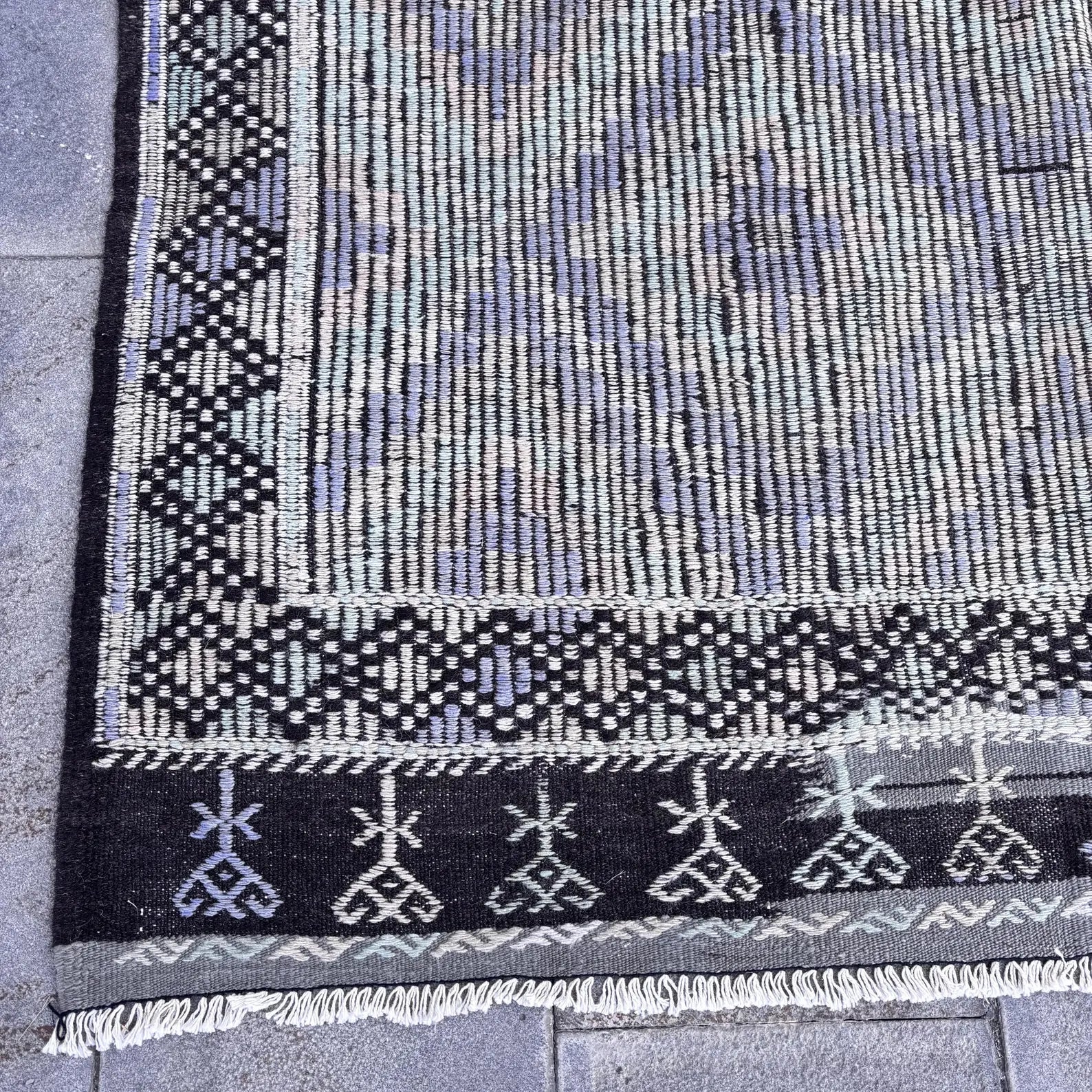 Vintage Turkish Accent Area rug 5.4 x 7.3 ft