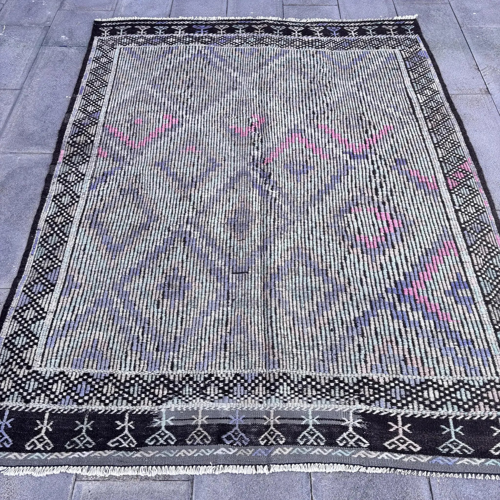 Vintage Turkish Accent Area rug 5.4 x 7.3 ft