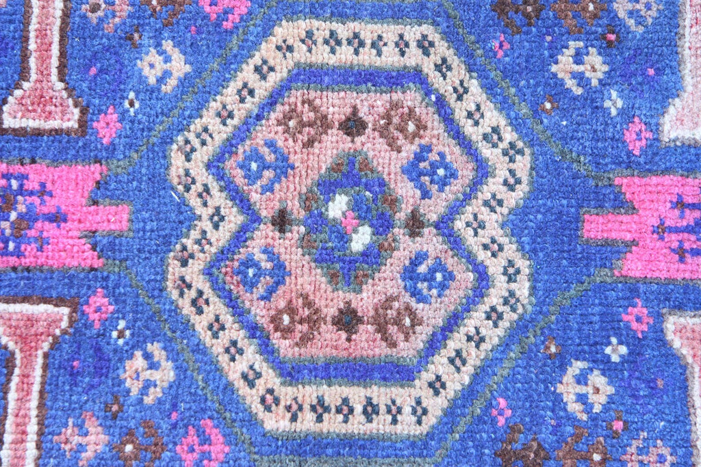Vintage Persian Accent Area Rug 3.4 x 6.6 ft