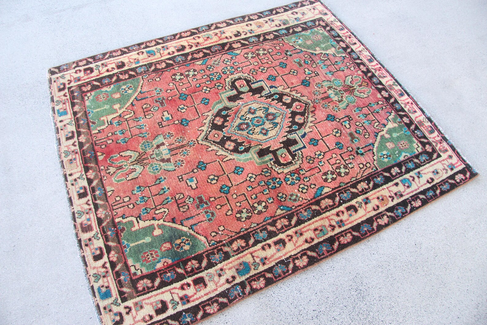 Vintage Persian Accent Area Rug 3.8 x 4.6 ft