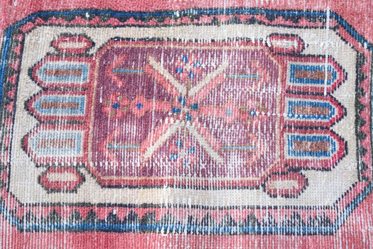 Vintage Persian Accent Area Rug 3.4 x 6.8 ft