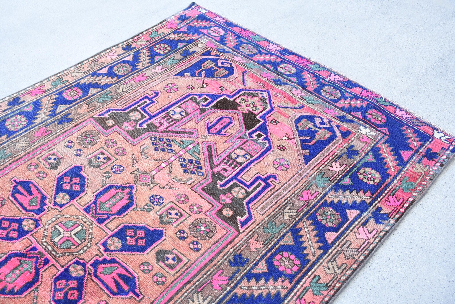 XL Vintage Persian Accent Area Rug 4.1 x 7.4 ft