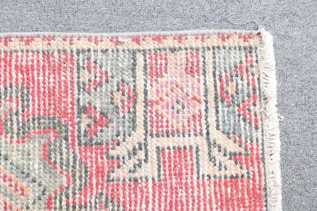 Vintage Turkish Mini Rug 1.5 x 2.7 ft