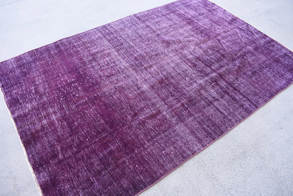 Vintage Turkish Accent Area rug 4.9 x 7.5 ft