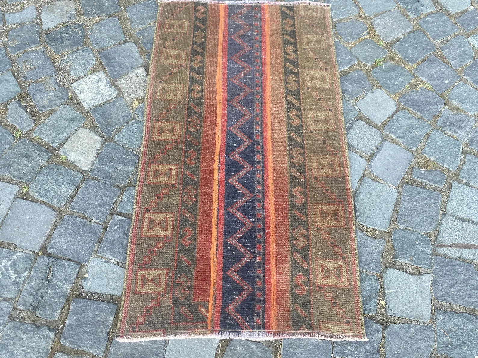 Vintage Turkish Mini Rug 1.8 x 3.2 ft